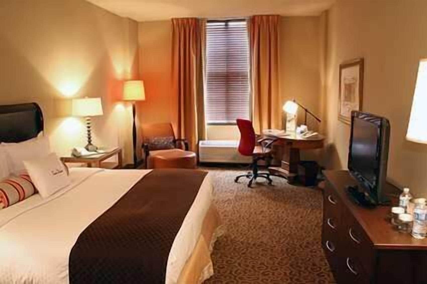 Hotel Doubletree By Hilton Downtown Memphis