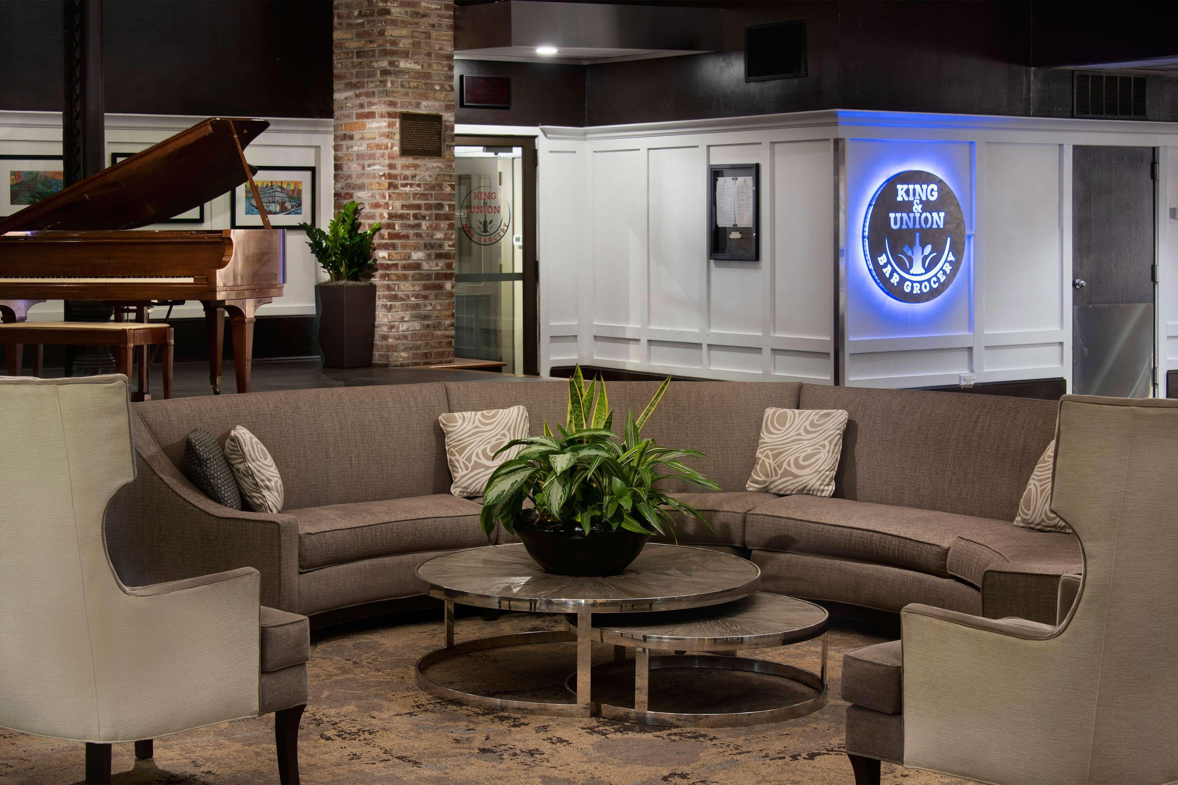 Hotel Doubletree By Hilton Downtown Memphis